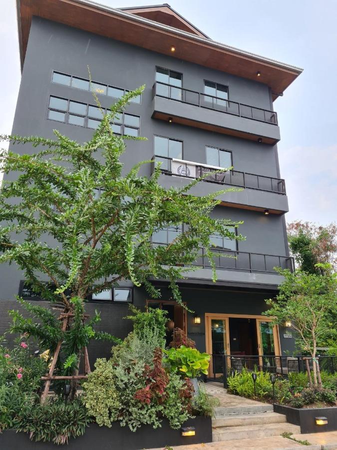 The Lantern Suites Ban Song Hong Eksteriør billede