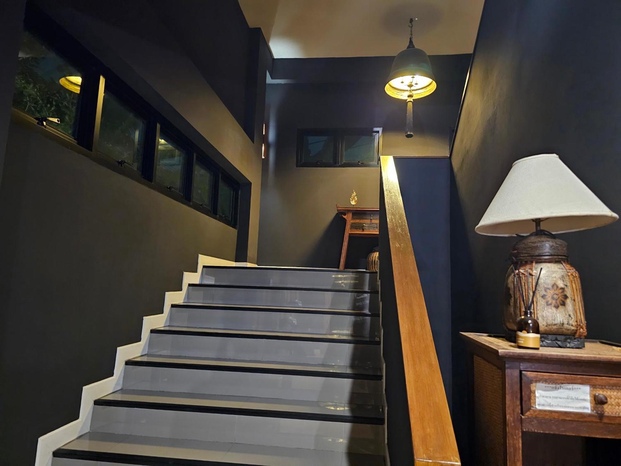 The Lantern Suites Ban Song Hong Eksteriør billede